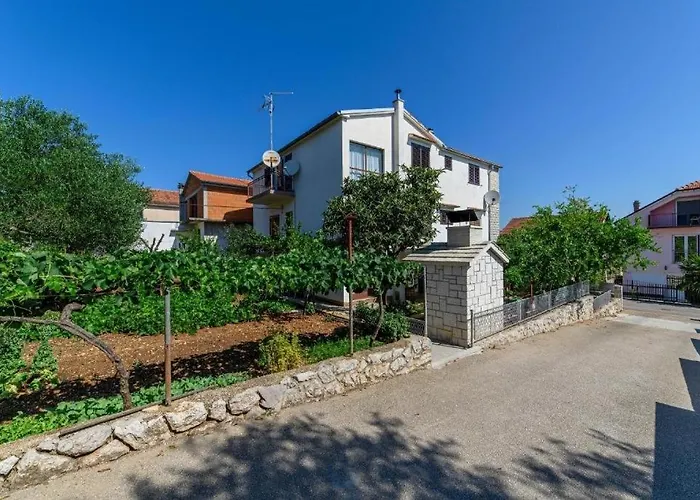 Apartments With Parking Space Raslina, Krka - 24304 Zaton  foto