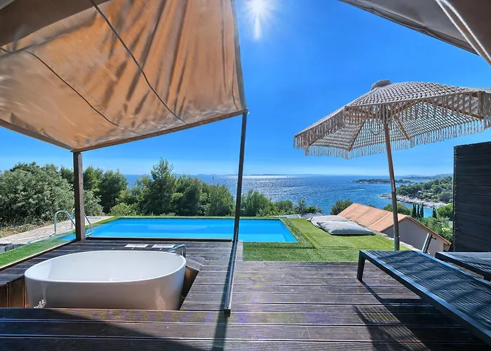 foto di Golden Haven Luxe Glamp Resort Murter